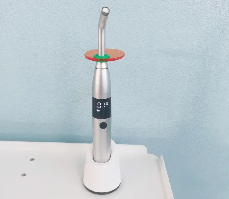 Dental Wireless Curing Light Light Cure Machine 2500mW/cm² / 3800mW/cm²